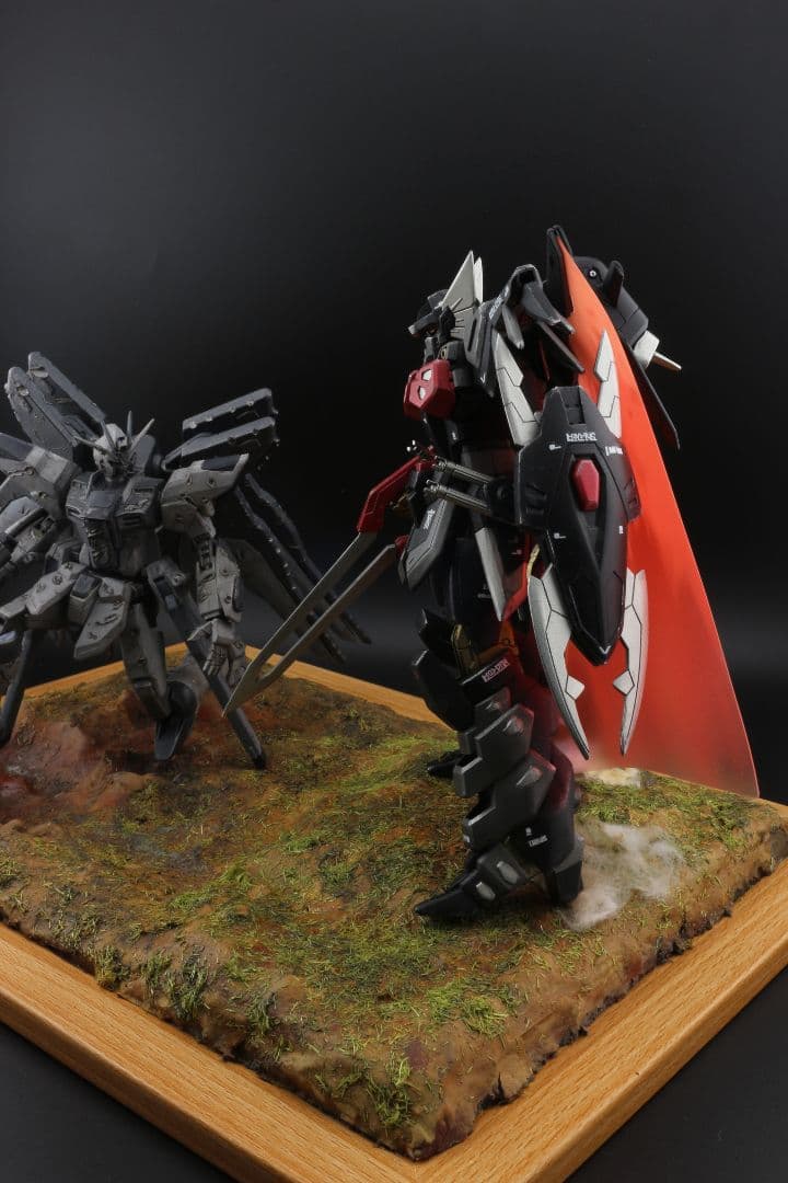HGブラックナイトコードジヴァ　ストライクフリーダム　ジオラマ　塗装済み　完成品