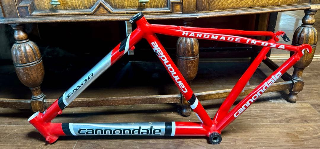 希少なUSA製ハンドメイドモデル Cannondale CAAD8アルミフレーム