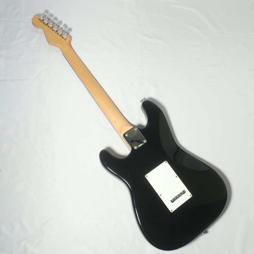 BUSKER'S ストラトタイプ エレキギター BK 軽量2.8kg