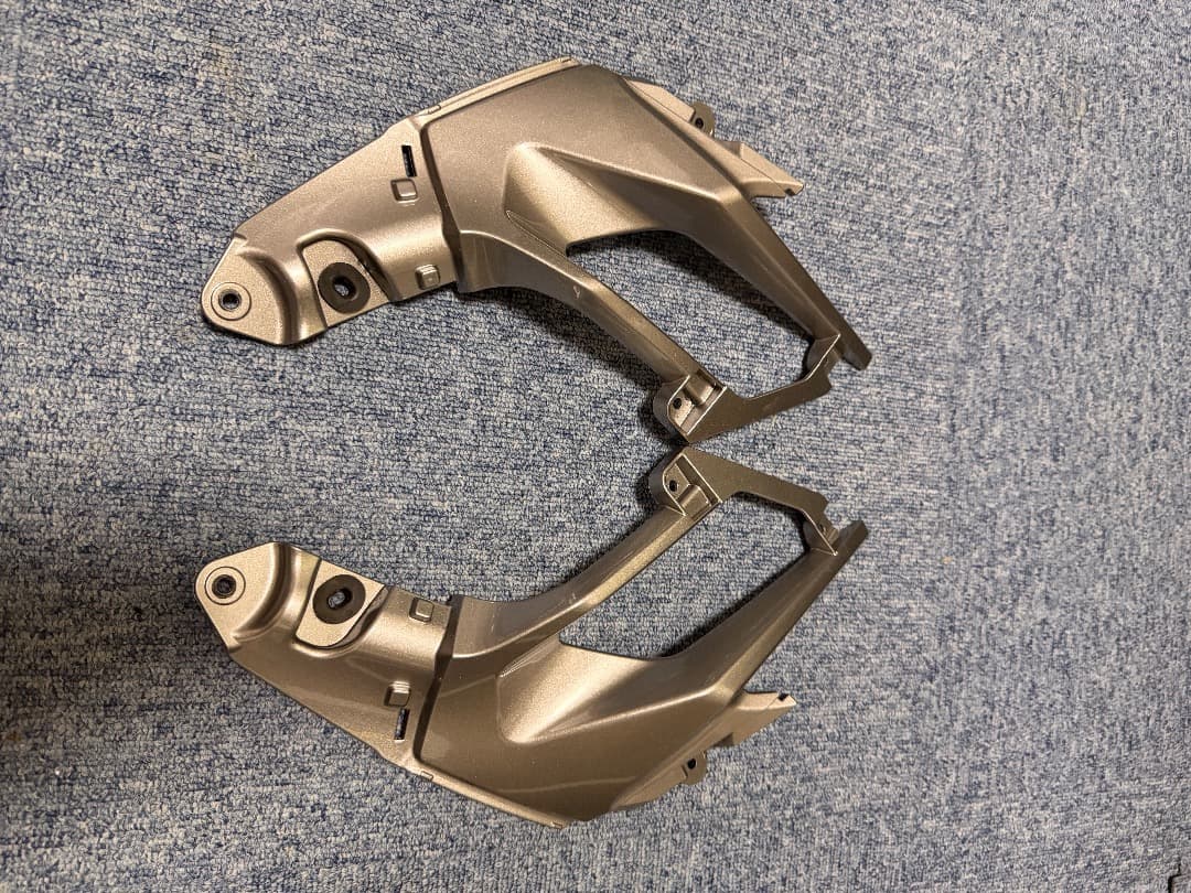 ninja400 純正サイドカウル（左、右）2024年式