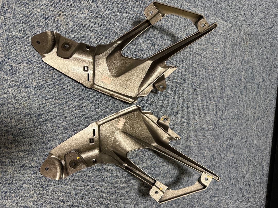 ninja400 純正サイドカウル（左、右）2024年式