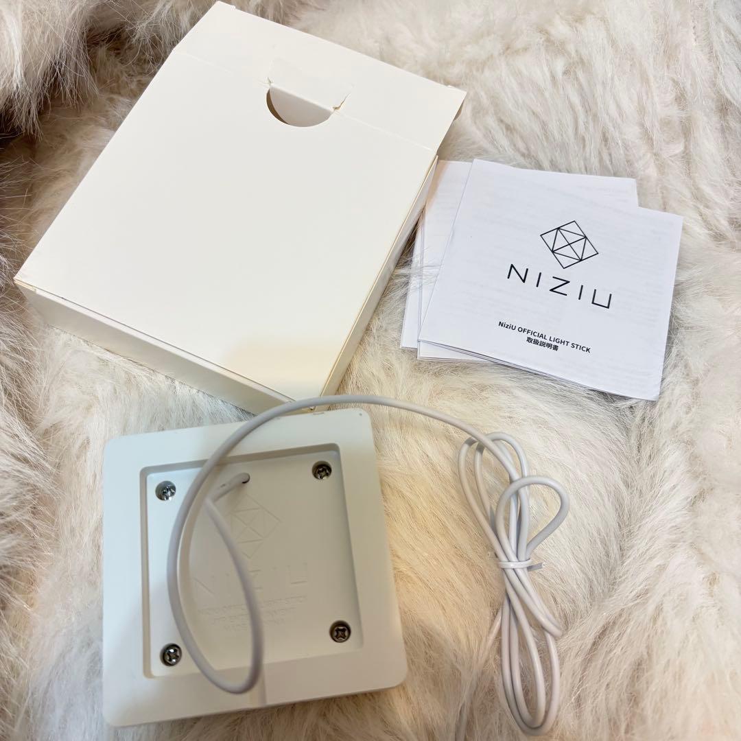 NIZIU 公式ペンライト動作確認済み★お値下げ可