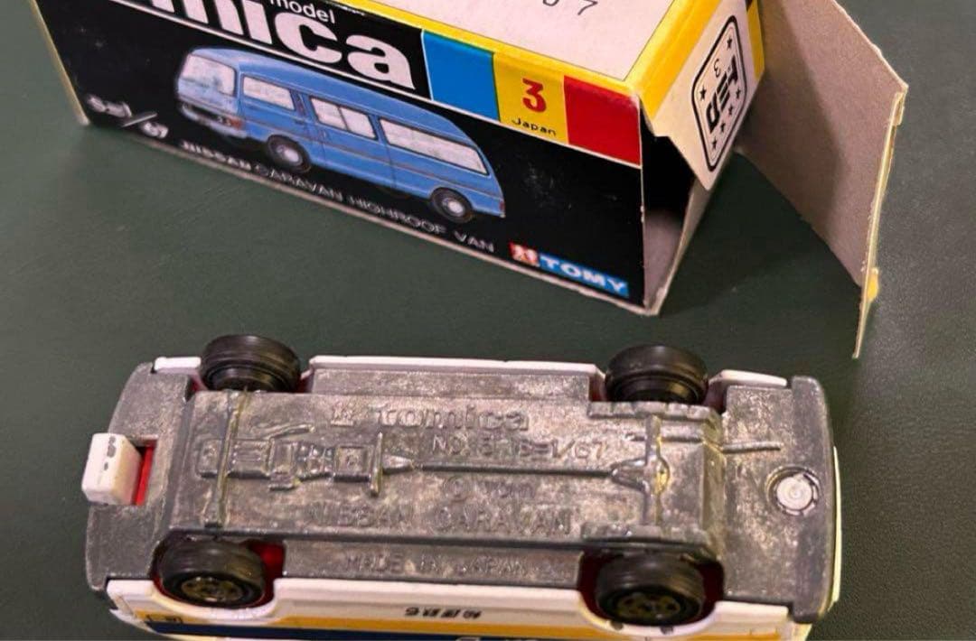 トミカ ニッサン キャラバン ハイルーフ 名鉄宅配便