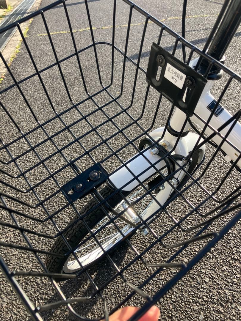 Three Stones折りたたみ自転車 ホワイト 20inch 6段変速