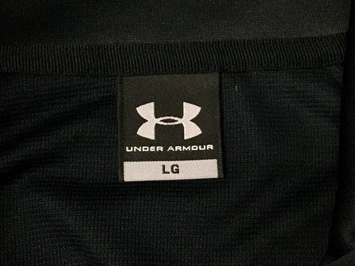 ★新品【UNDER ARMOUR】コールドギア高機能保温ジャケット★