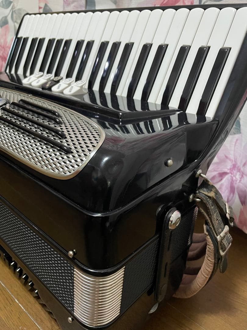 GIULIETTI アコーディオン ブラック　M52