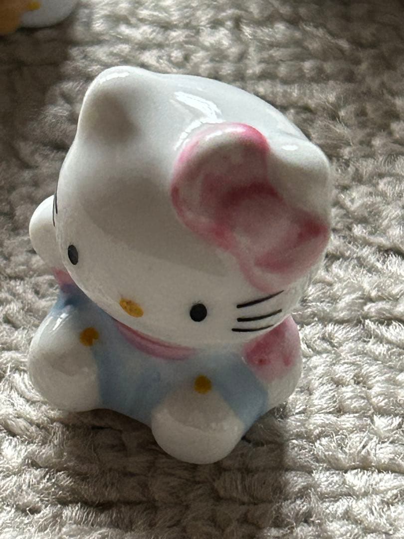 サンリオ　ハローキティ　ドールコレクション　　レア　陶器　3体セット