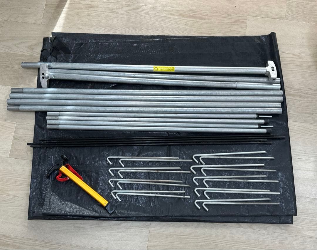 ①コディアックキャンバス 8人用テント