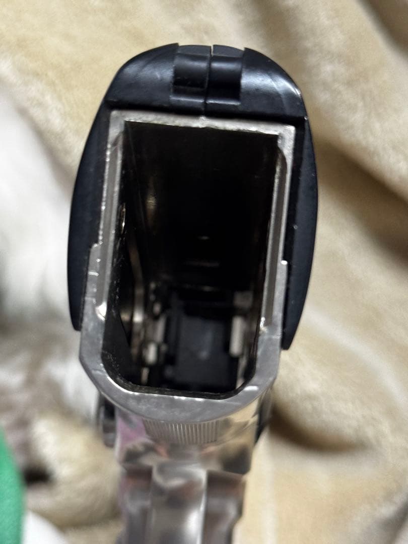 タナカ製 W.A. シグザウエルP226 ALLシルバーモデル DOSKOCIL