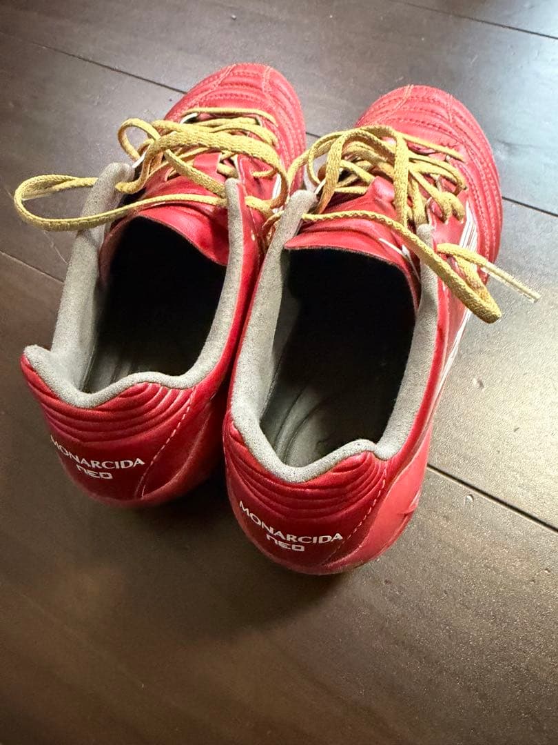 MONARCIDA NEO レッド サッカーシューズ