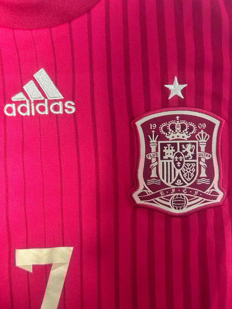 激レア❗️アディダス スペイン代表　2014 ホームユニフォーム ダビド・ビジャ