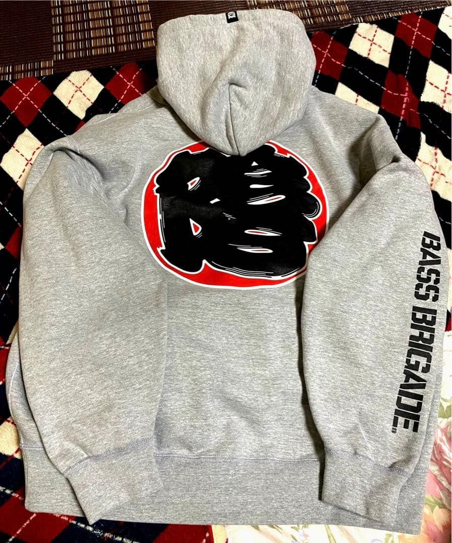 SNEAKERWOLF × BASS BRIGADE パーカー　裏起毛