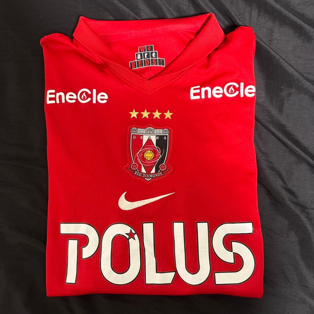 浦和レッズ Nike シャツ 赤