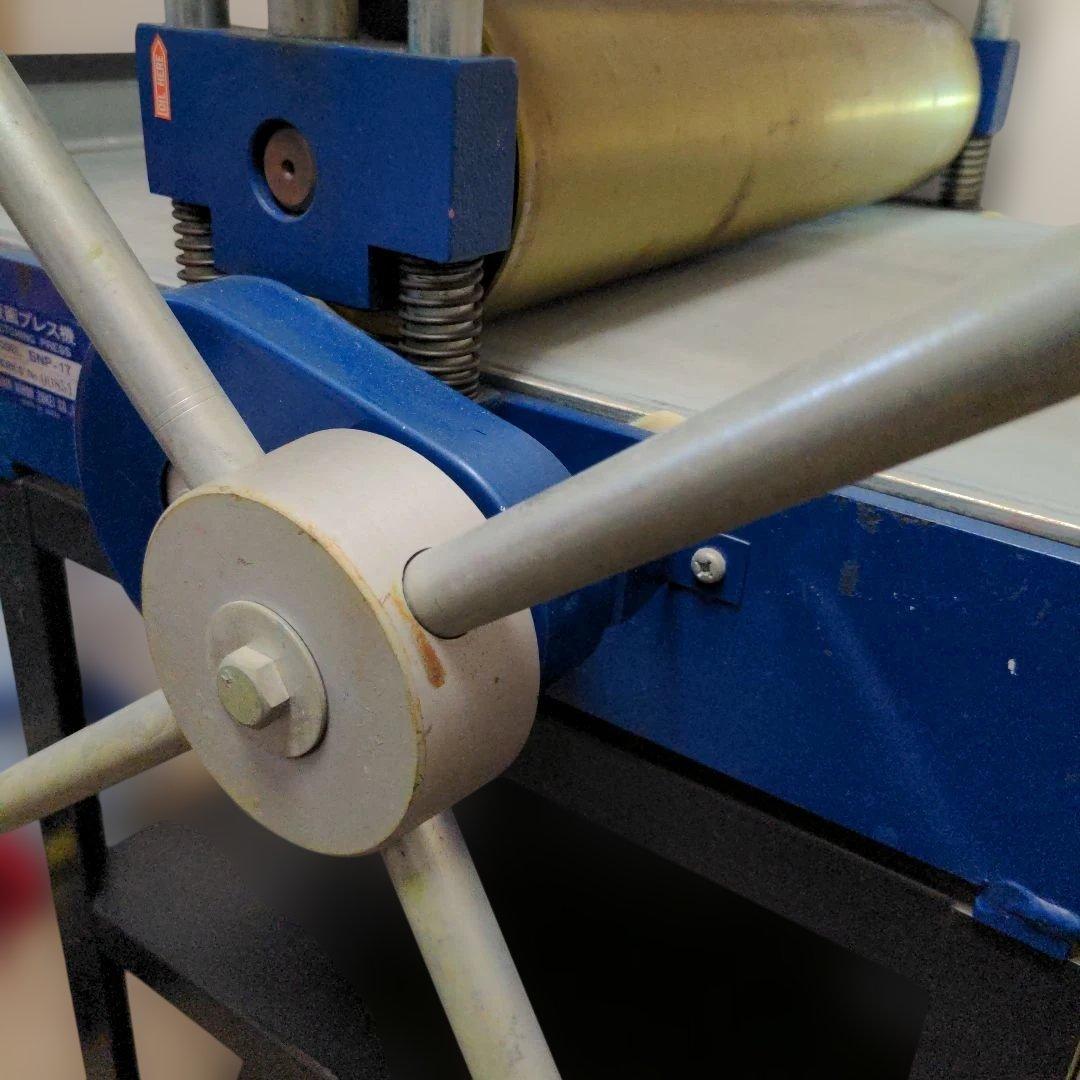 銅版画プレス機 新日本造形 SNP-17 プレス台付き ローラー幅45cm