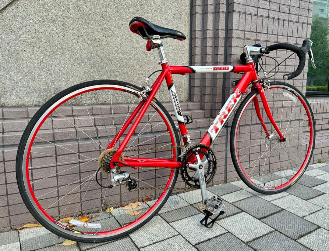 TREK トレック ロードバイク 2✖️9 18段　アルミ　東京