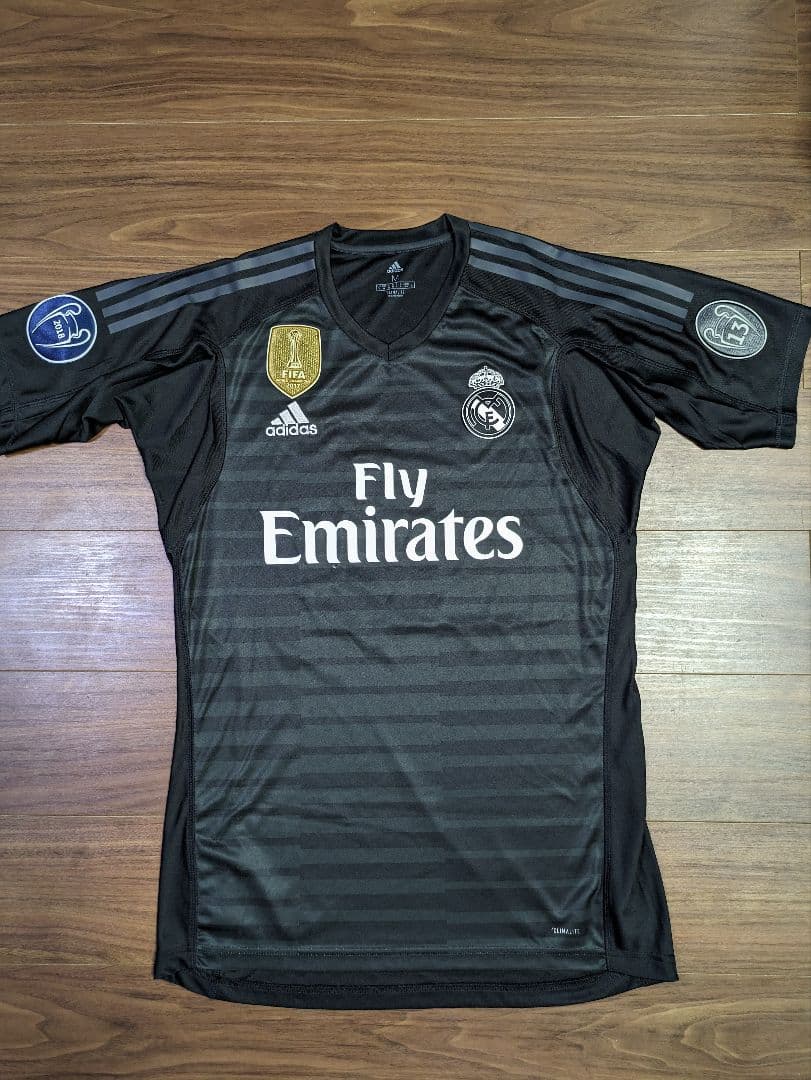 レアルマドリード　ユニフォーム　アディダス