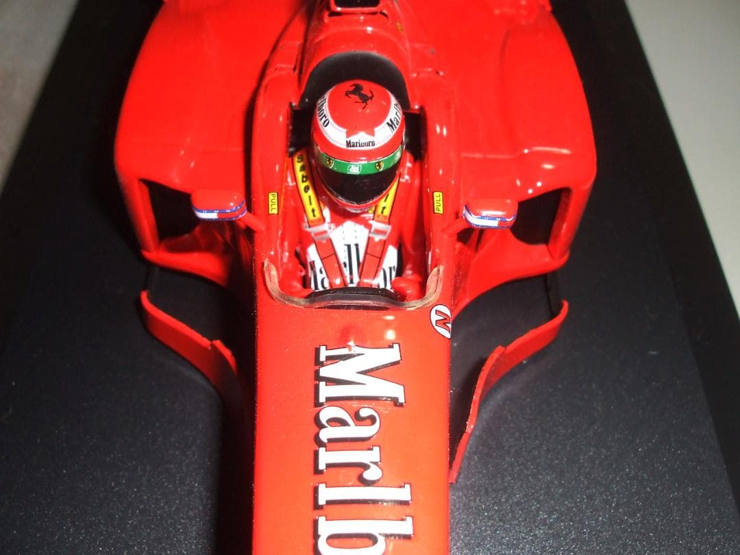 フェラーリ　F３９９　アーバイン　マルボロ仕様　箱なし　マテル　１／１８