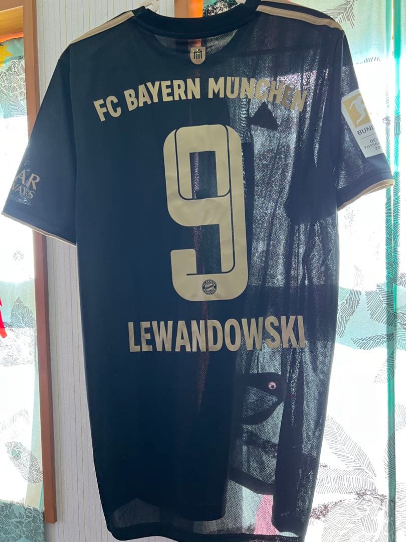 【正規品】FCバイエルン・ミュンヘン レヴァンドフスキ シャツ