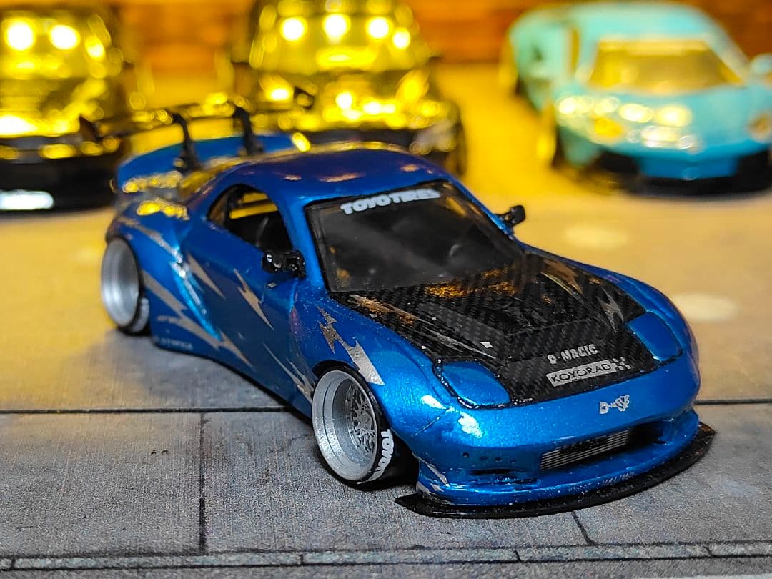 ホットウィールカスタム マツダ RX7 ドリ車 フルエアロ ☆深リム☆トミカ改造