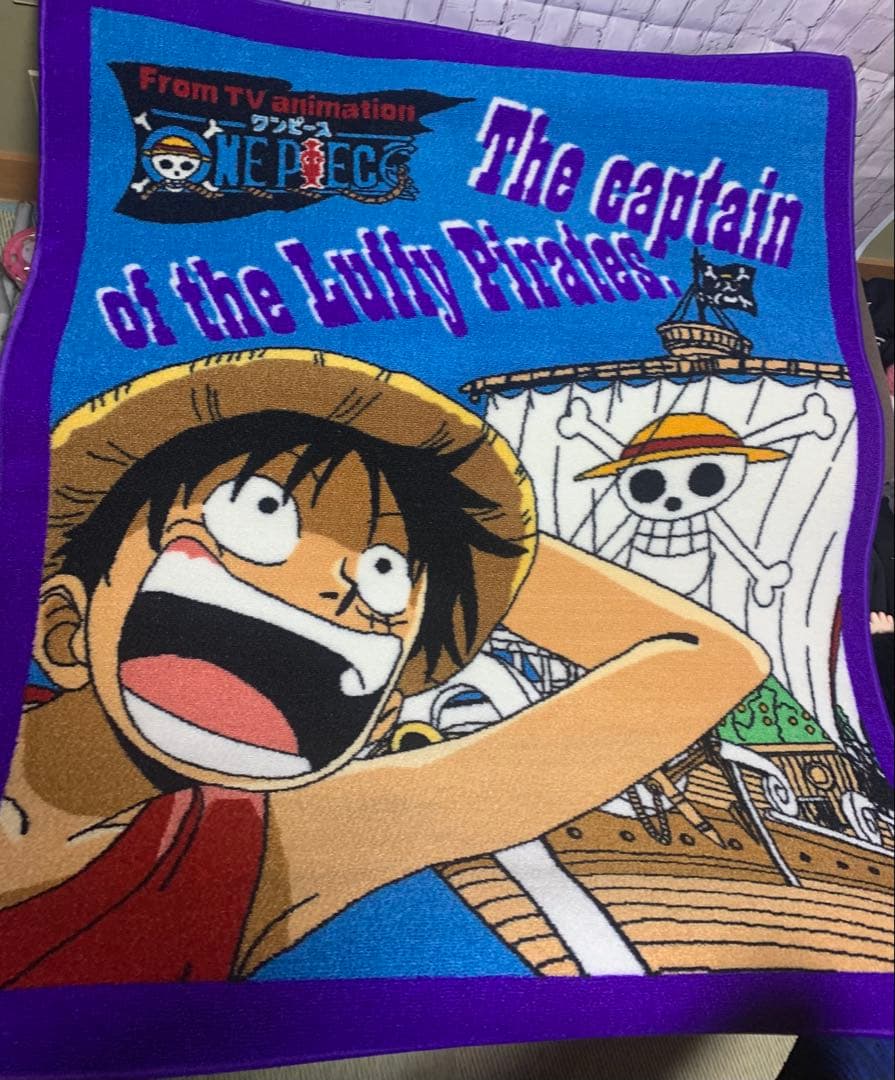 ONE PIECE ルフィ ミニラグ 110×130 カーペット　アニメグッズ