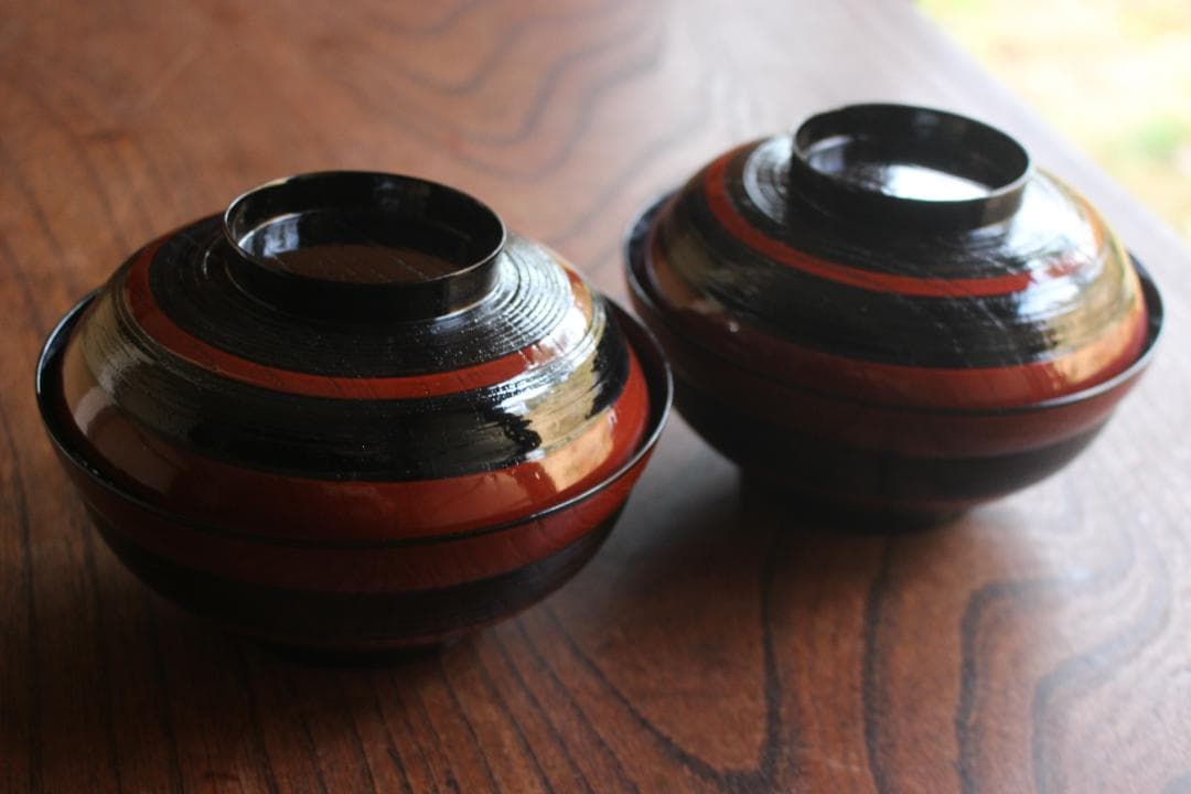 デッドストック！極上独塗分柿合わせに優美な見返雲錦蒔絵の映えるお椀2点（検山中塗