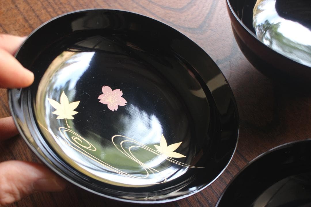 デッドストック！極上独塗分柿合わせに優美な見返雲錦蒔絵の映えるお椀2点（検山中塗