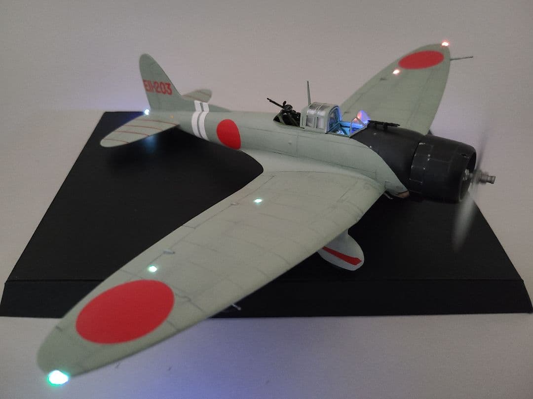 愛知D3A1 日本海軍九九式艦上爆撃機一一型 リアルモーターライズ完成品