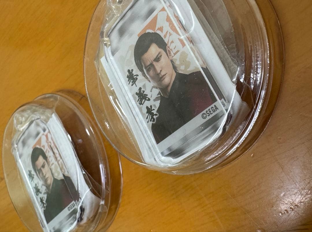 龍が如く　峯義孝　コラボ缶　当たりアクリルチャーム　冠婚葬祭展