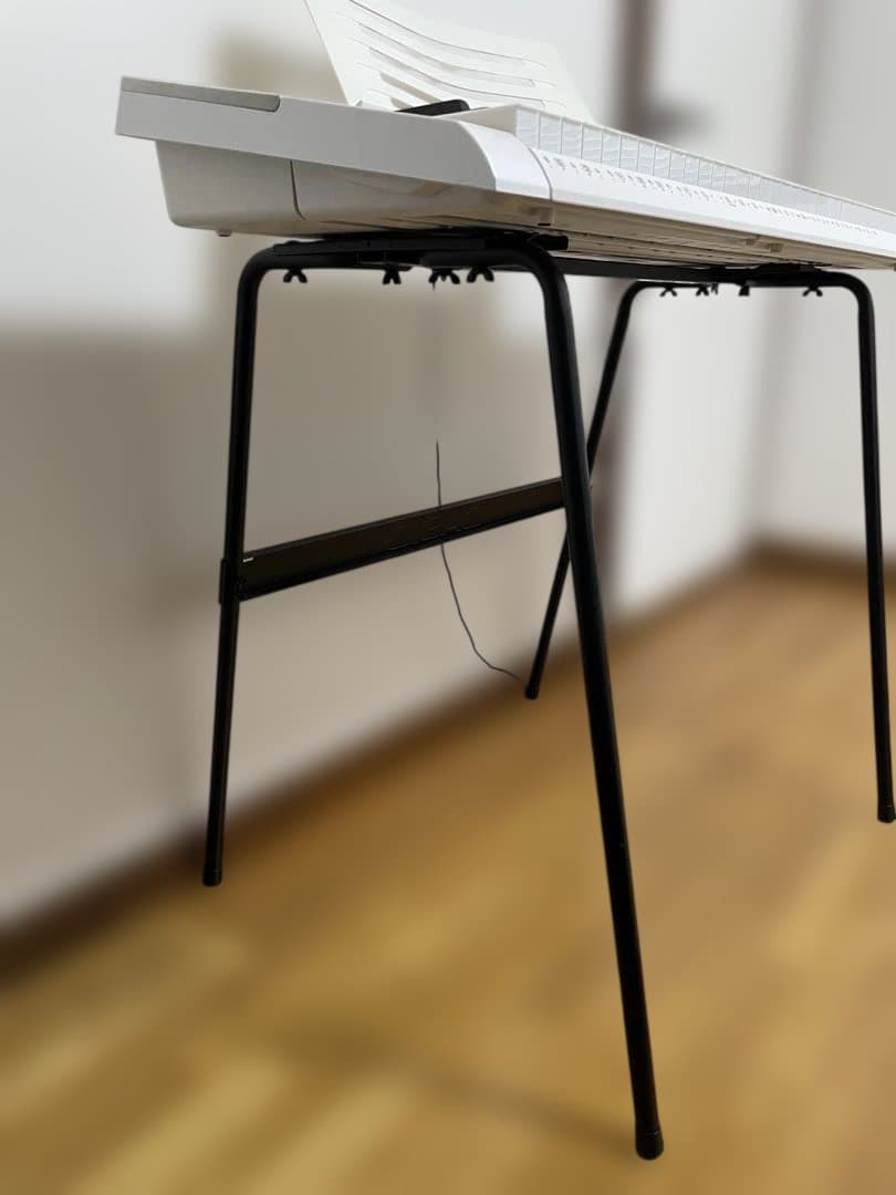 CASIOカシオ 光ナビゲーションキーボード 61鍵 LK-222 スタンド付