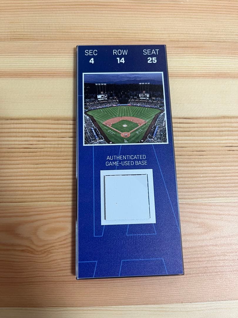 ドジャースタジアム ゲーム使用ベース