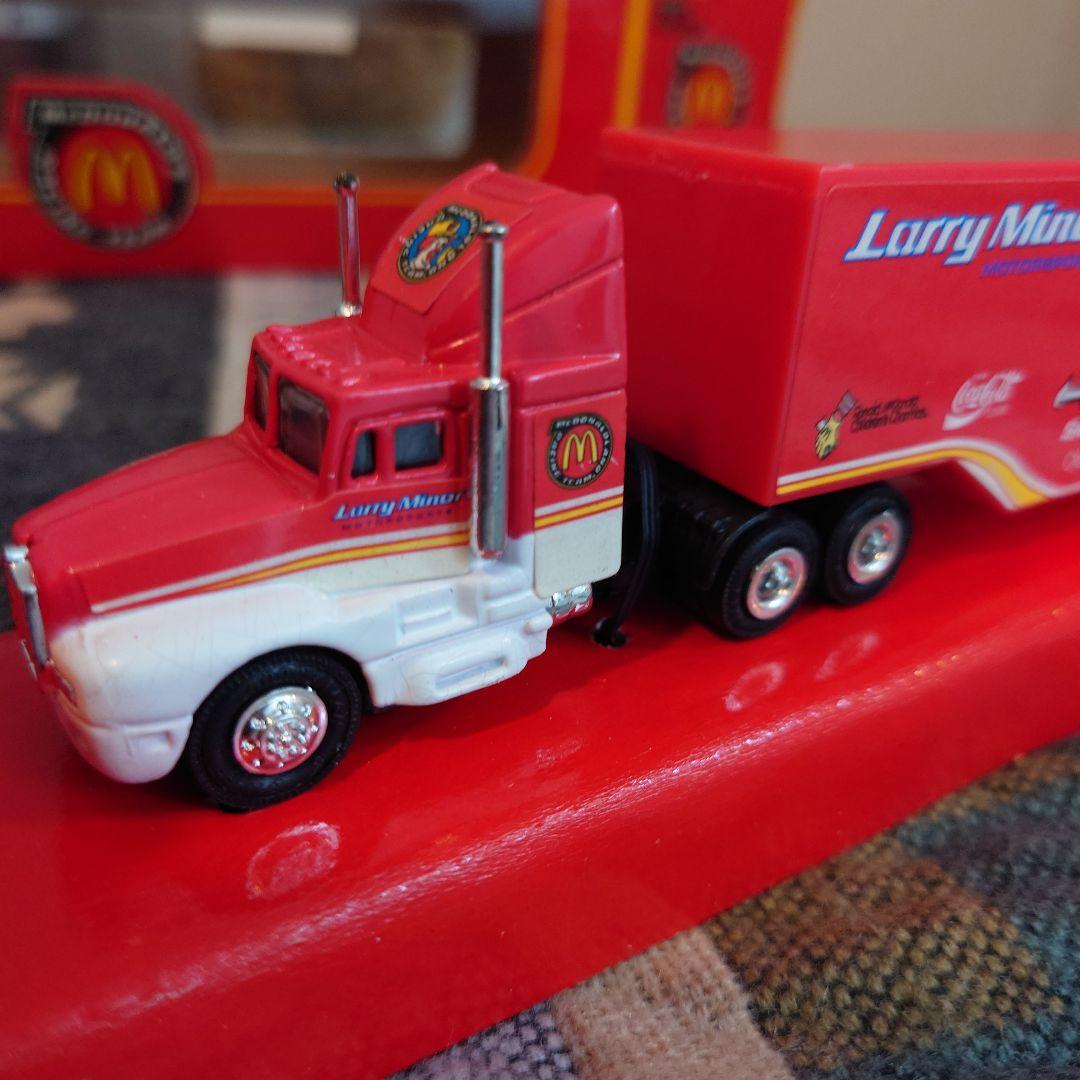 マクドナルド　 Larry Minor トレーラー 　レーシングチーム　ミニカー