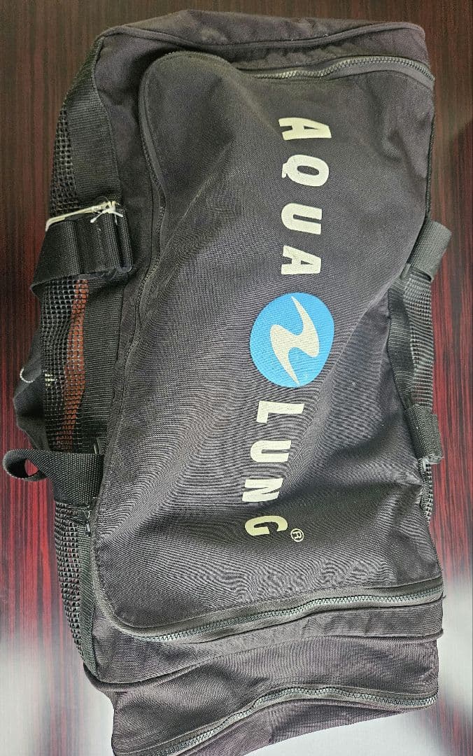 アクアラング　スキューバダイビングセット　ウエットスーツ　ダイビングスーツ