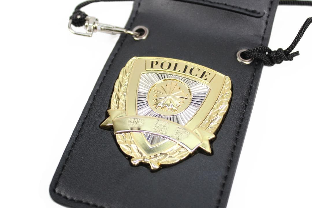 撮影用アイテム 警視庁金属プレート付き 警察手帳 レプリカ コスプレ撮影用に！
