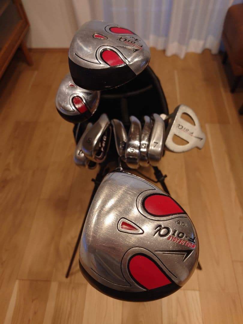 ワールドイーグル　ゴルフ右クラブセット