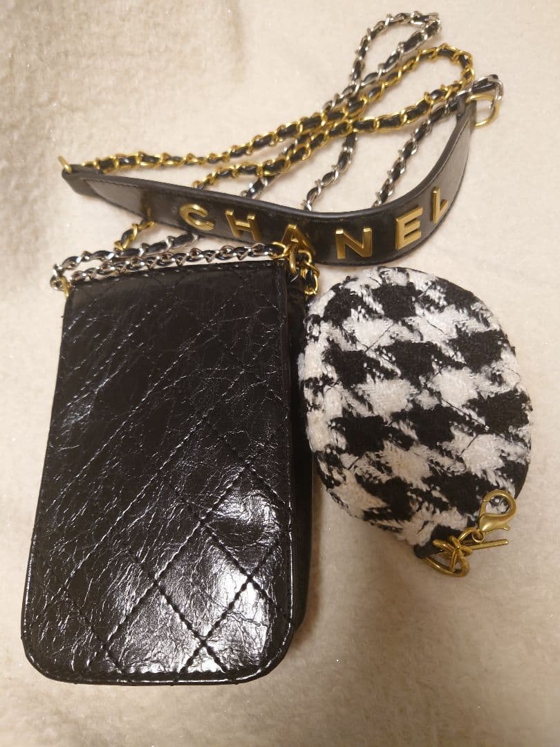 CHANEL ポーチ付きショルダー