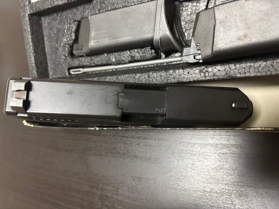 東京マルイガスブローバック　グロック26箱、取説あり