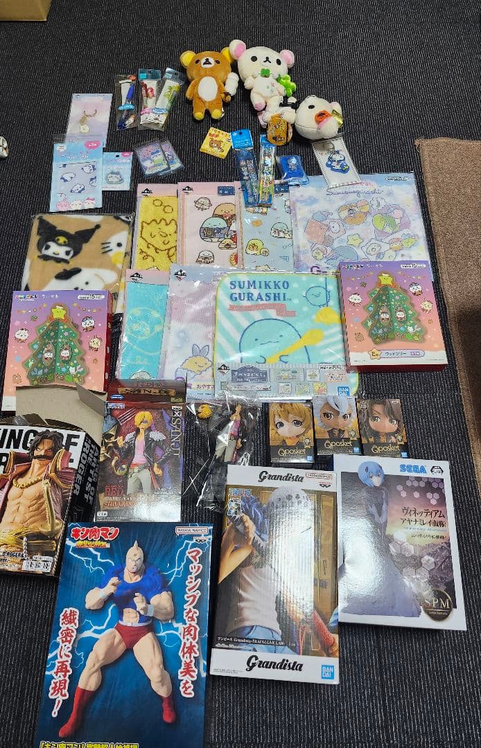 ちいかわ　すみっコぐらし　ワンピース　ツイステ　リラックマ　まとめ売り