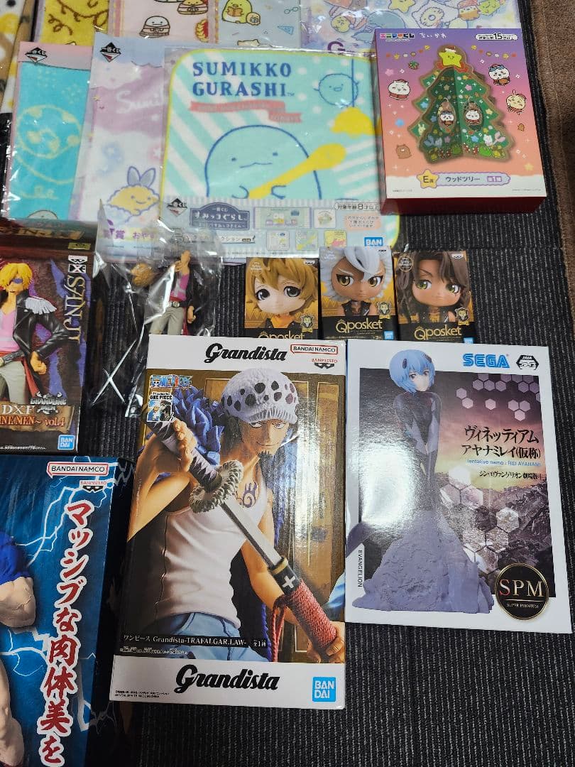 ちいかわ　すみっコぐらし　ワンピース　ツイステ　リラックマ　まとめ売り