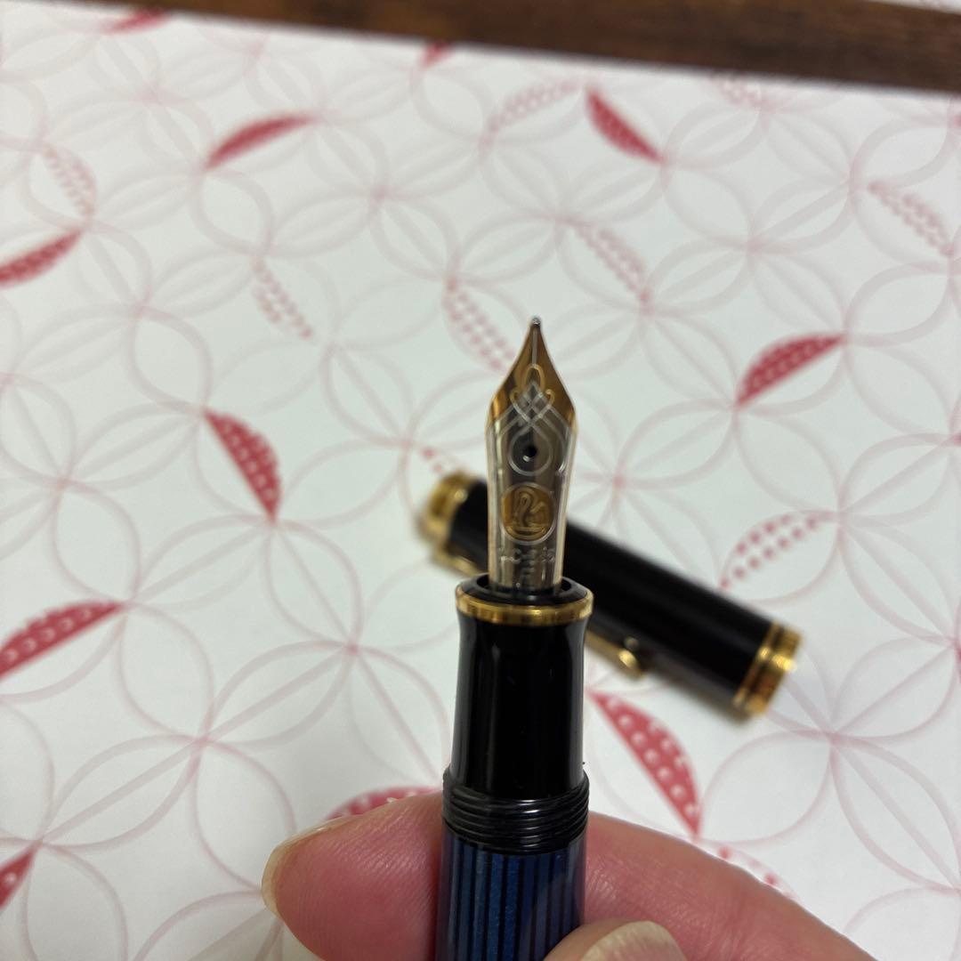 ブランド: Pelikan Souveran M600 ブルー縞 万年筆F