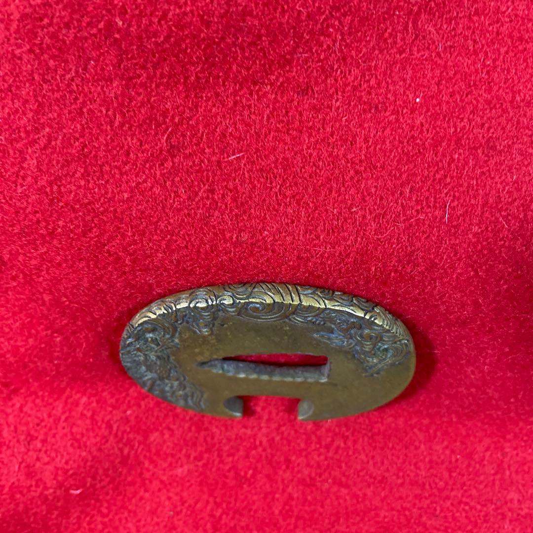 B–9 日本刀の鍔(つば) 武具　銅製　装飾品　アンティーク　美術品　工芸品　鍔