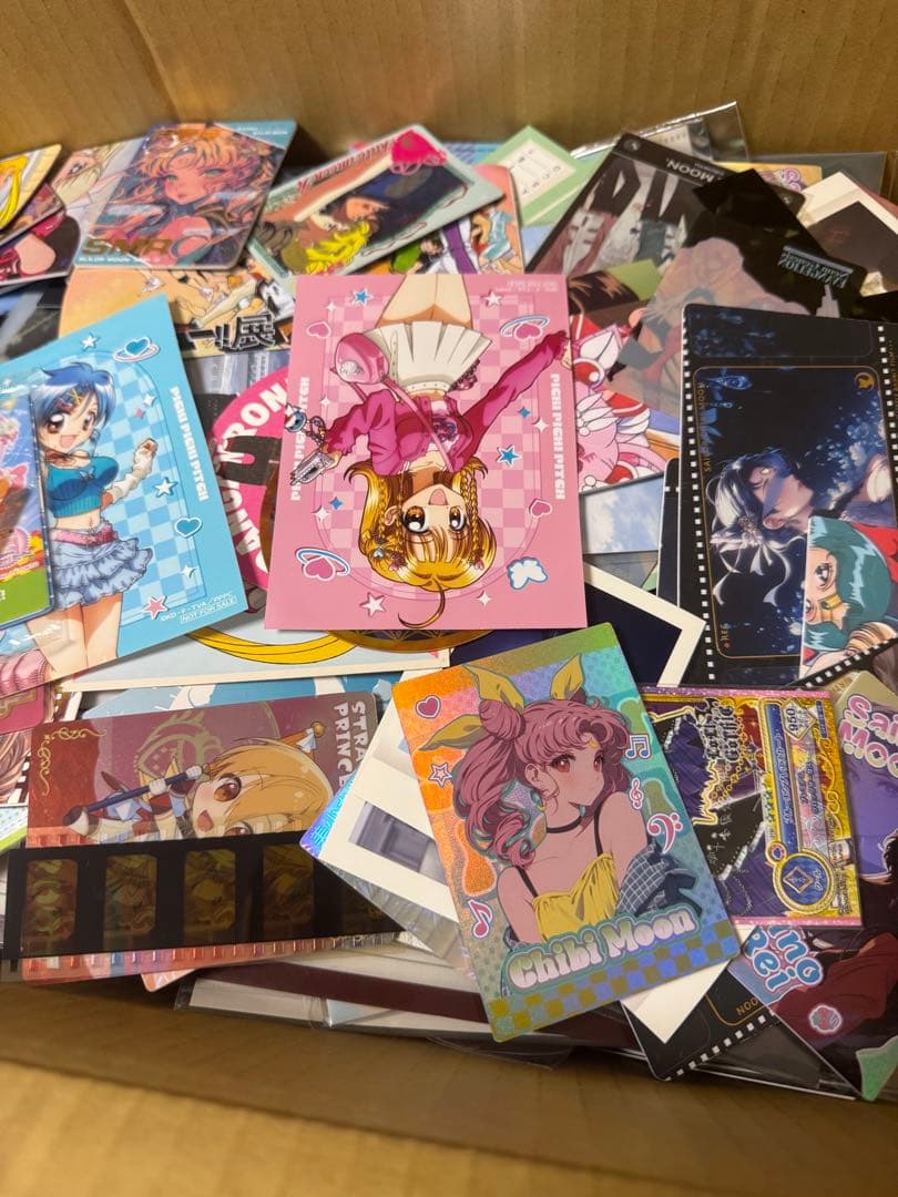 アニメ　ノンジャンル　紙雑貨 大量 まとめ売り 1900点以上