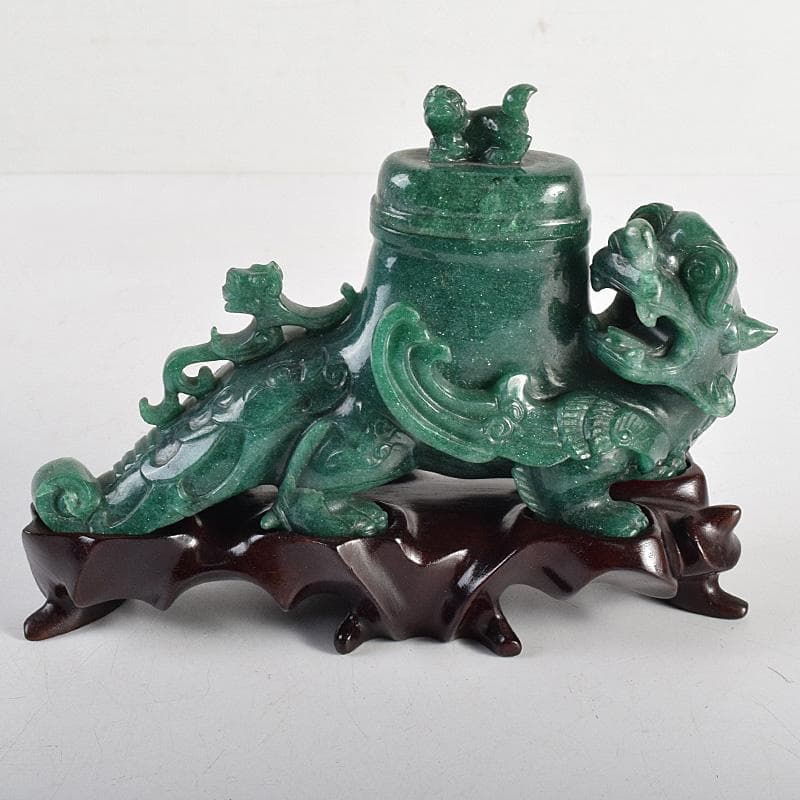 中国　玉石碧玉彫刻　神獣形　飾壷　置物　唐木台付　U　R8768