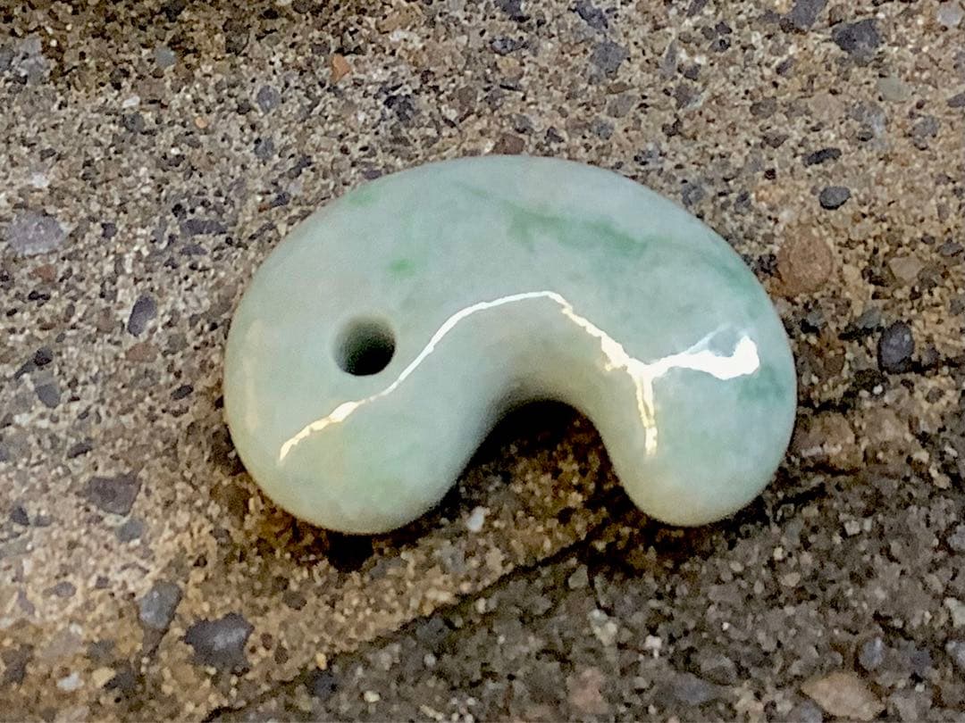 ⭕️幸福を呼び込む勾玉‼️ 糸魚川翡翠小滝産勾玉　鑑定ソーティング付　本物の高品質を