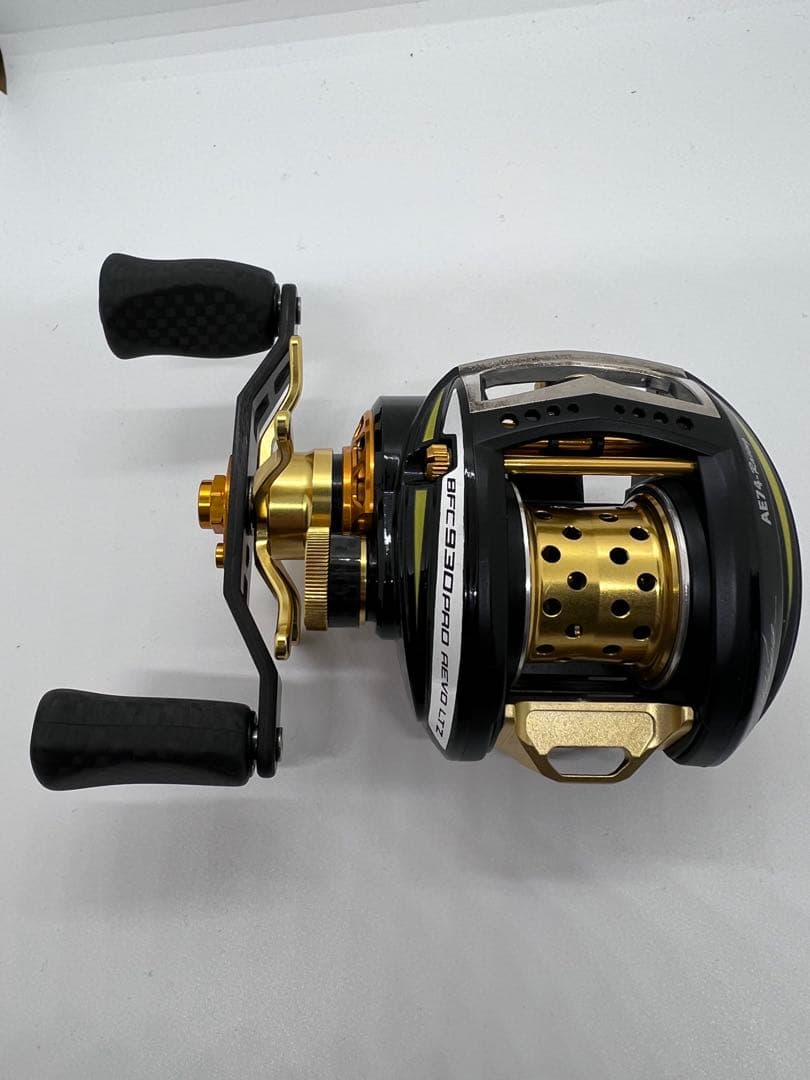 アブガルシア★レボＬＴＺ左ＡＥ７４★ＺＰＩ★ＢＦＣ９３０ＰＲＯｉｋコンビカスタム