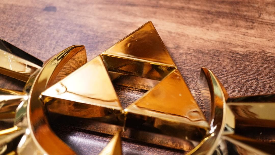 ハイラル王国の紋章 トライフォース ゼルダの伝説 ディスプレイ インテリア