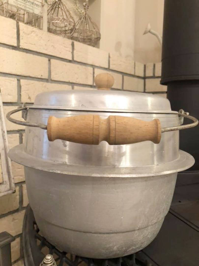 匿名配送メルカリ便　購入金額28,000持ち手や取っ手が可愛すぎる　蒸し器　お釜