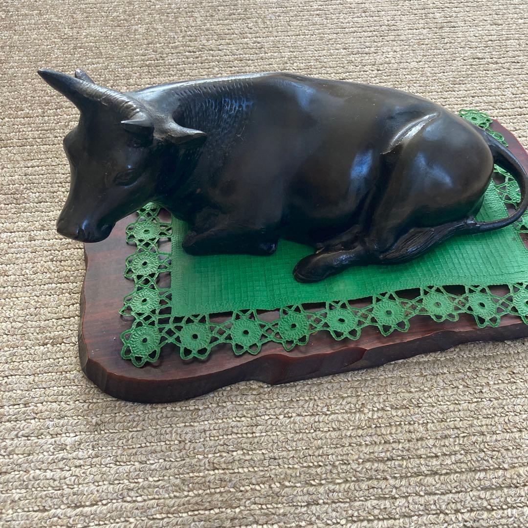匿名配送　牛　置物　アンティーク　オブジェ　レトロ　動物