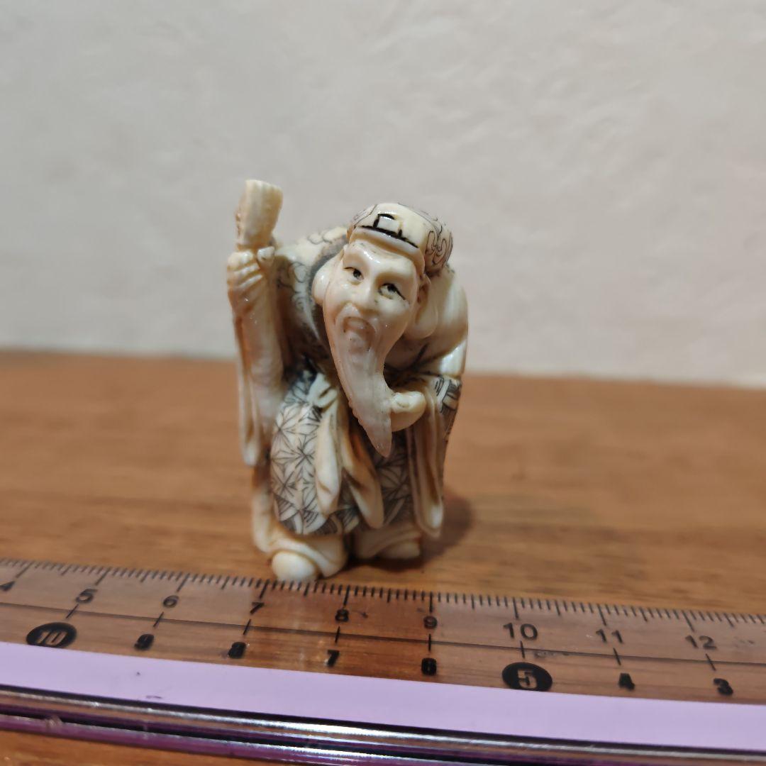 時代提物 七福神根付 天然素材 在銘【寿老人】高約4.9cm 重さ約33ｇ 長寿