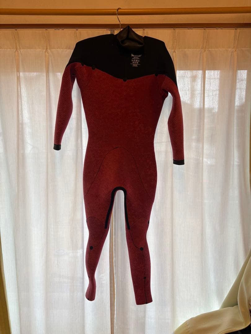 メロー ウェットスーツ　セミドライ　Lサイズ
