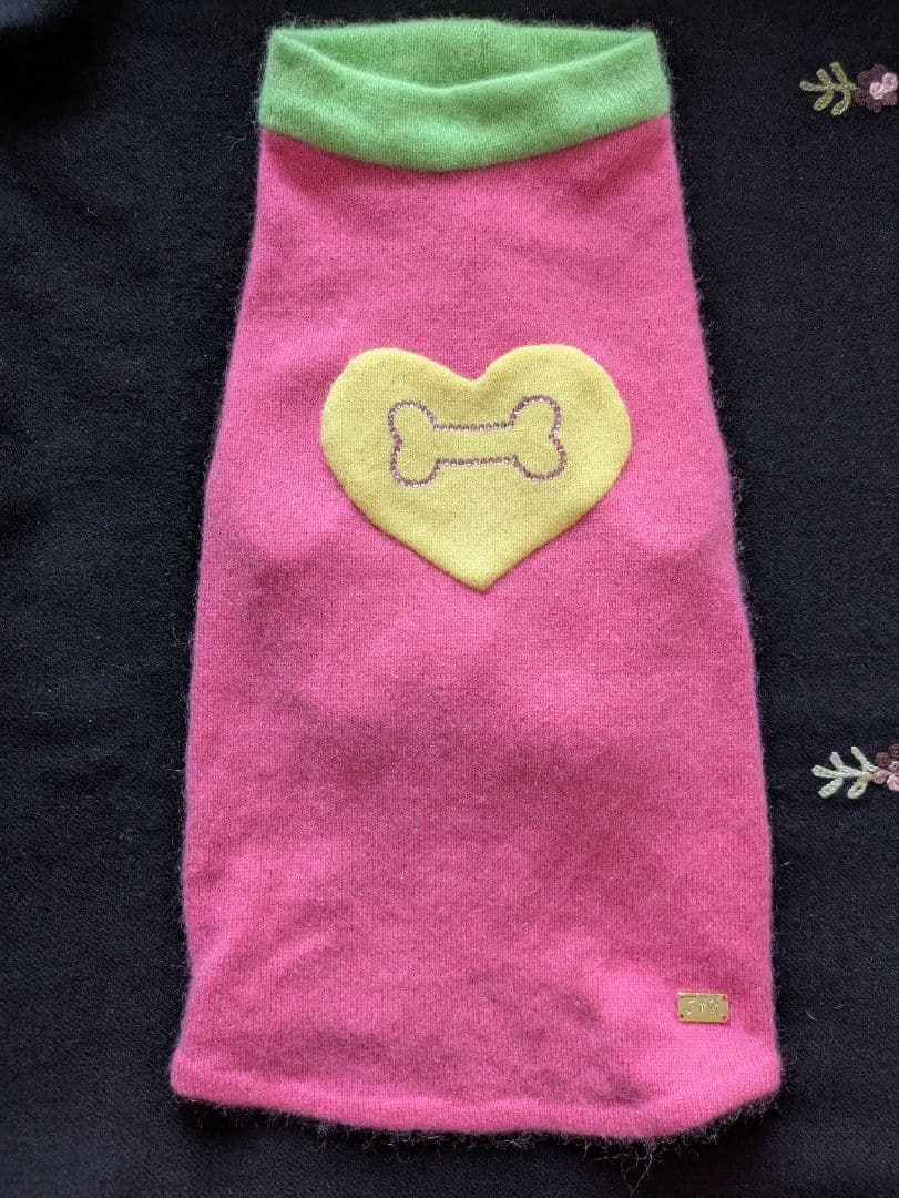 新品未使用　フィフィアンドロメオ　カシミア　ハートパッチ　ピンク×グリーン　M